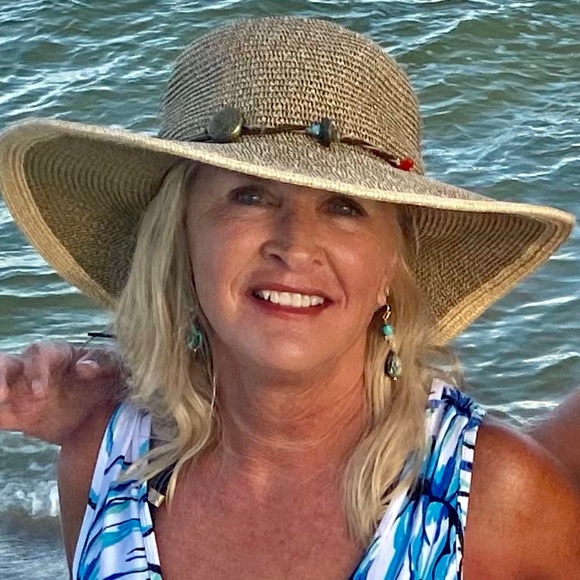 Meet your Posher, Linda - Picture 4 of 4